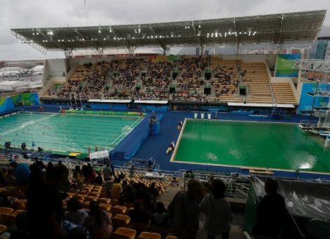 rio-olympic-pool-water